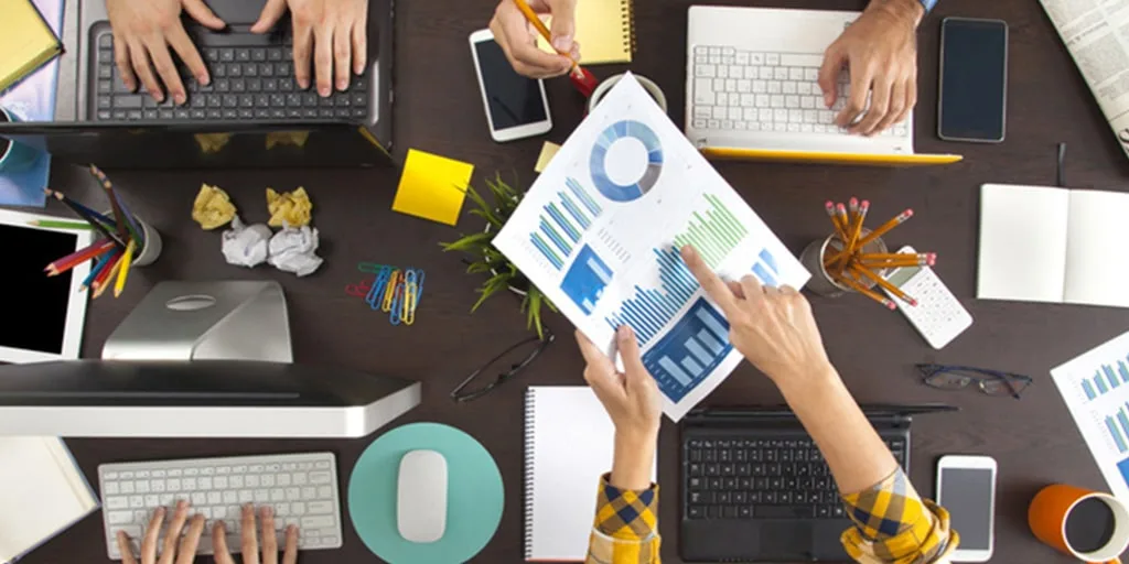 Collaboration entre agence de communication et agence web