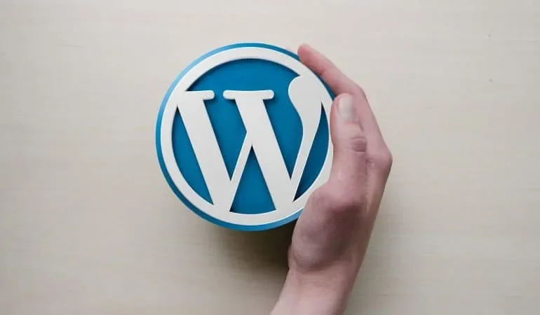 plugins indispensables wordpress